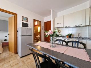 Homely apartment with great view and pool - 1