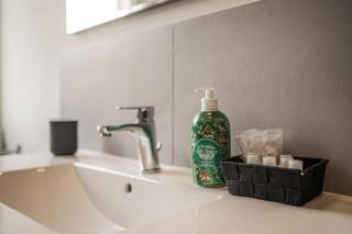 Rivazza Apartment - Free WiFi, Air Conditioning & Private Parking - Imola - 8