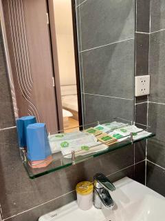 Ben Homestay Souvenirs & Mart - 3