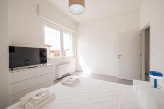 Tosa Apartment - Free WiFi, Air Conditioning & Private Parking - 3