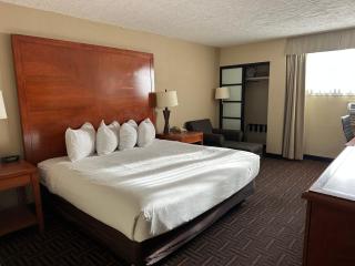 Wyndham Garden Medicine Hat Conference Center - 4