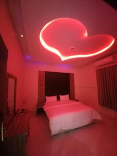 روعة أجا للشقق المخدومة غرفة وصالة - 9