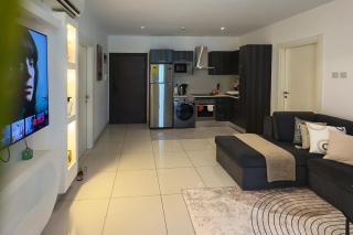 Embassy Gardens premier home - 3