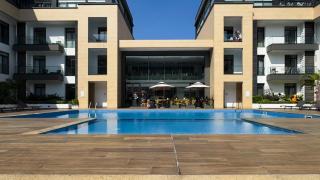 Embassy Gardens premier home - 7