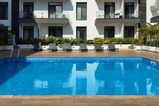 Embassy Gardens premier home - 9