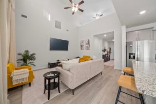 Luxurious 4-Bed Home with Pool Table & Nearby Pool - 2