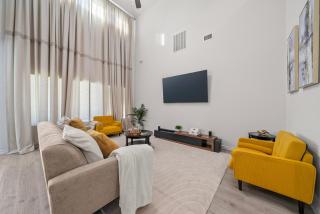 Luxurious 4-Bed Home with Pool Table & Nearby Pool - 6