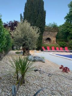 Character House with Pool and Jacuzzi - 3