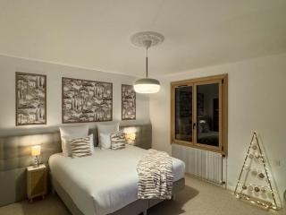 LV House & Gardens - 2