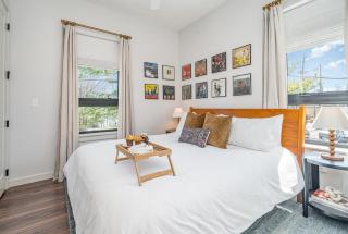 Acoustic Anthem-2 Units-Pool & Gym-In Music Row - 7