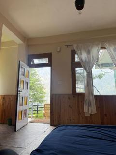 Eleven 11 cafe and stay - 7