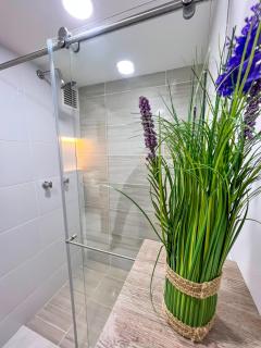 Apto moderno con aire y gran ubicación - 8