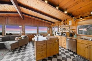 Ocean's Doorstep MCA#1121 - 1