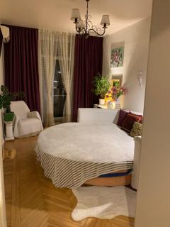 Квартира з балконом в центрі на Утьосова - 8