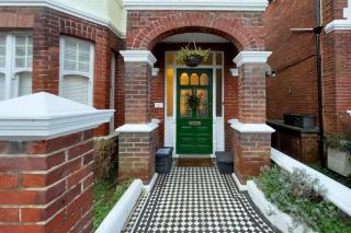 Simply Hove By My Getaways - 5