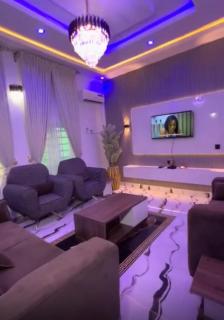 Stella Luxury Apartment - 5