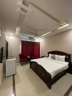 New Shelton Guest house - 7