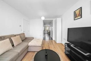 Modern & Spacious Apt In London Business Centre - 9