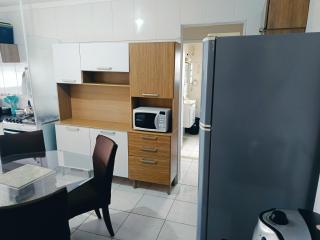 Apto Amplo a 7 min da praia Wi-Fi e Netflix - 3