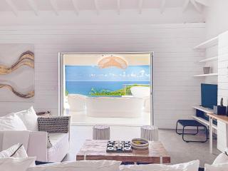 Villa Atao, sublime view of Orient Bay and the islands - 1