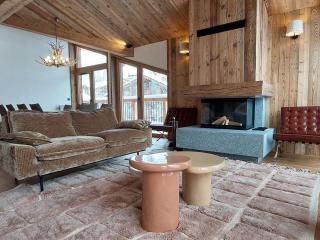 Luxueux appartement 7 pièces, cheminée, parking, vue imprenable - FR-1-694-423 - 0