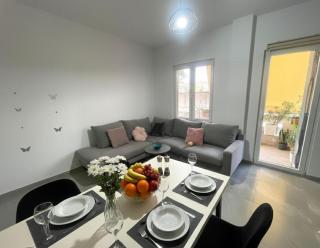 Eleanor Seeside Apartment - 0