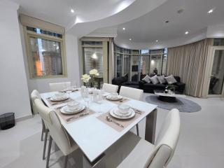 Luxury Furnished 2 BR with Stunning Sea View - 5