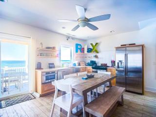 4-Bedroom Luxury Private Beach Getaway - 8