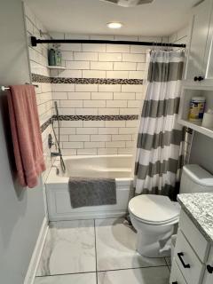 Solomons Island 6BR Family Getaway - Solomons - 2