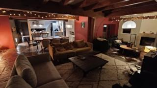 ferme de caractère avec piscine et cheminée - 9