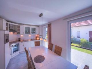 Ferienhaus mit großer Terrasse - 4