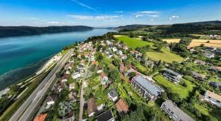 Panoramic apartment with lake and Alpine views - 8