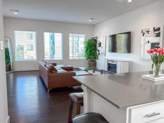 3- Story Downtown Houston Home- Heart of Houston - 0