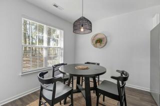 Boho Ferry- Mins from Credit One- Pet Friendly - 3