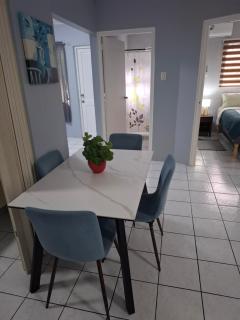 Tropical Palm Retreat - 1