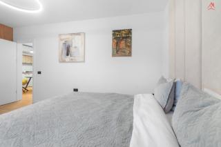 Sunny Grand Chalet Apartment - 7