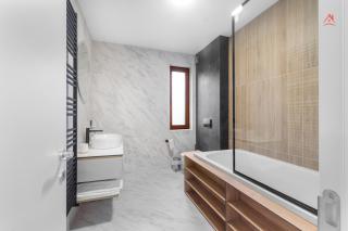 Sunny Grand Chalet Apartment - 5