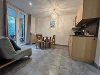 Appartement 2 pièces entre mer et esterel - 0