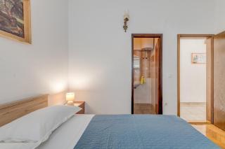 Seafront apt with terrace 4 bedrooms and mooring - 9