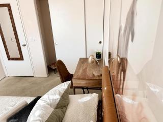 Starlight Western Room - 8