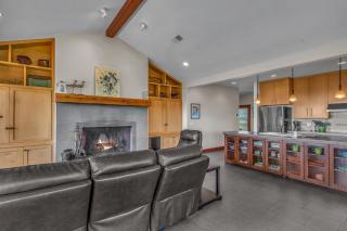 Pelicans Perch Pacific City - 5