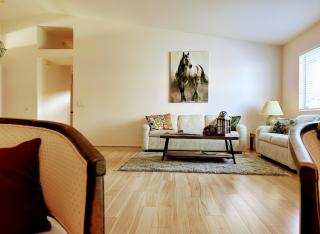 Starlight Western Room - 6