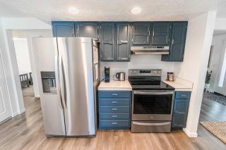 Cozy Cove Cottage - Seaside - 3