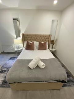 2 bedroom duplex apartment close to UHW & city centre - Cardiff - 1
