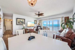 Oceanfront 2BR Perfect Beach View Balcony - 1