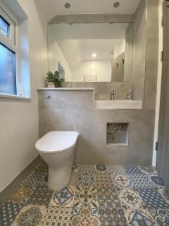 3BR duplex flat Cardiff close to UHW & city centre - 4