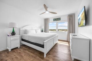 Oceanpoint 611 Top-Floor Oceanview Condo w Balcony Rocket Views - 7