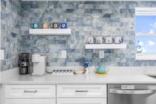 Oceanpoint 611 Top-Floor Oceanview Condo w Balcony Rocket Views - 1