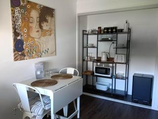 Raven Studio Griffin - 5