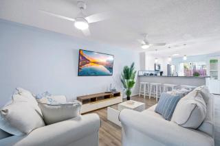 Stylish Townhome w Hot Tub 5 Min Walk to Beach - 4